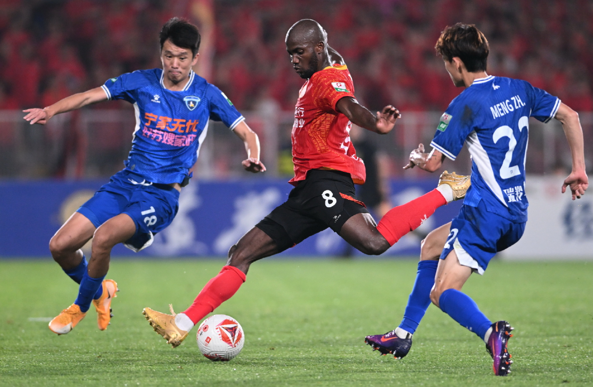 中甲综述：辽宁2连平、重庆3-1取5轮首胜，石家庄+广州豹皆平