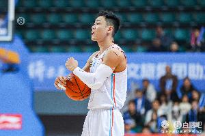 九游体育官方网站-下半场直接打穿！山东下半场59-31净胜新疆28分