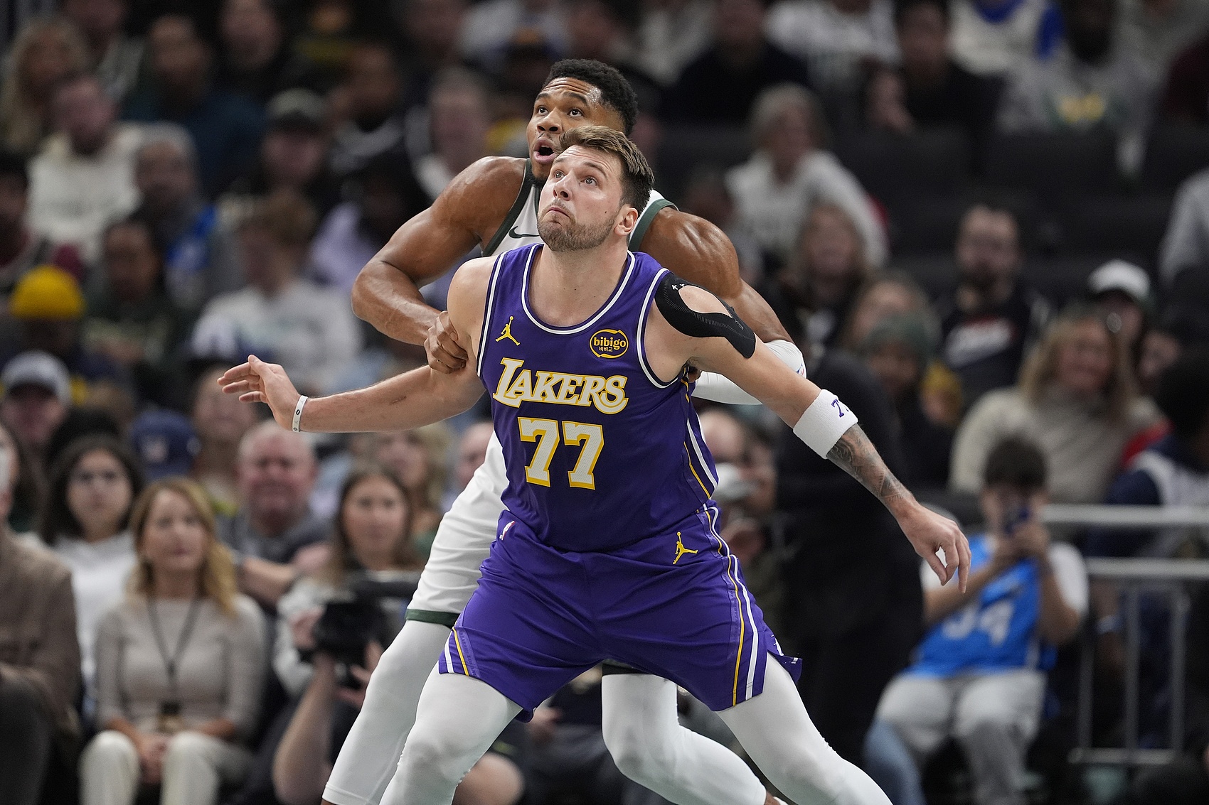 九游体育官方网站-对比明显！东契奇7次命中率低于四成 约基奇&amp;字母哥&amp;SGA一共5次