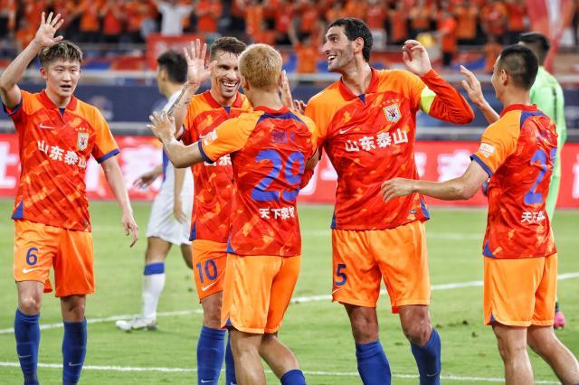 九游体育-尴尬！中超结束3队还要多踢1个月 要不要改跨年？