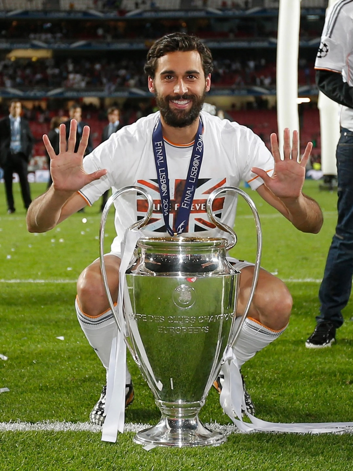 阿尔瓦罗·阿韦洛亚加盟皇马|uefa|皇家马德里_新浪体育_新浪新闻